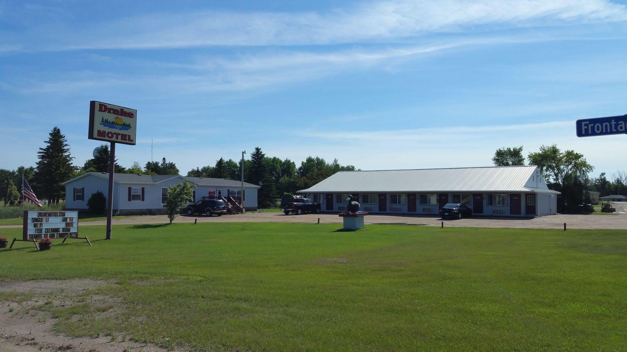Drake Motel Blackduck Esterno foto